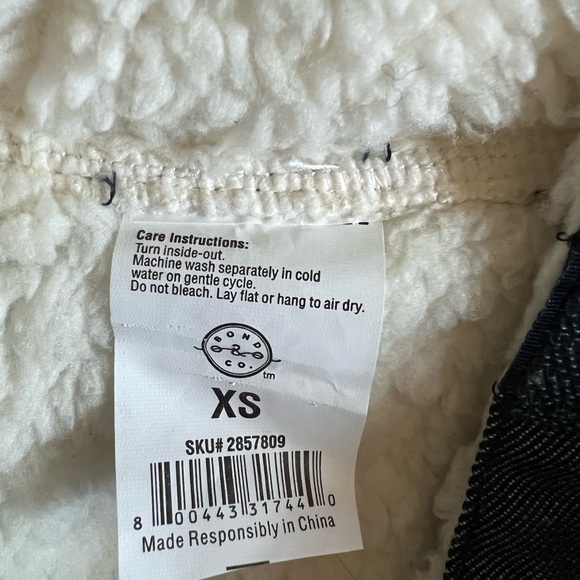 Small Dog Sherpa Denim Jacket Size XS - Picture 5 of 7